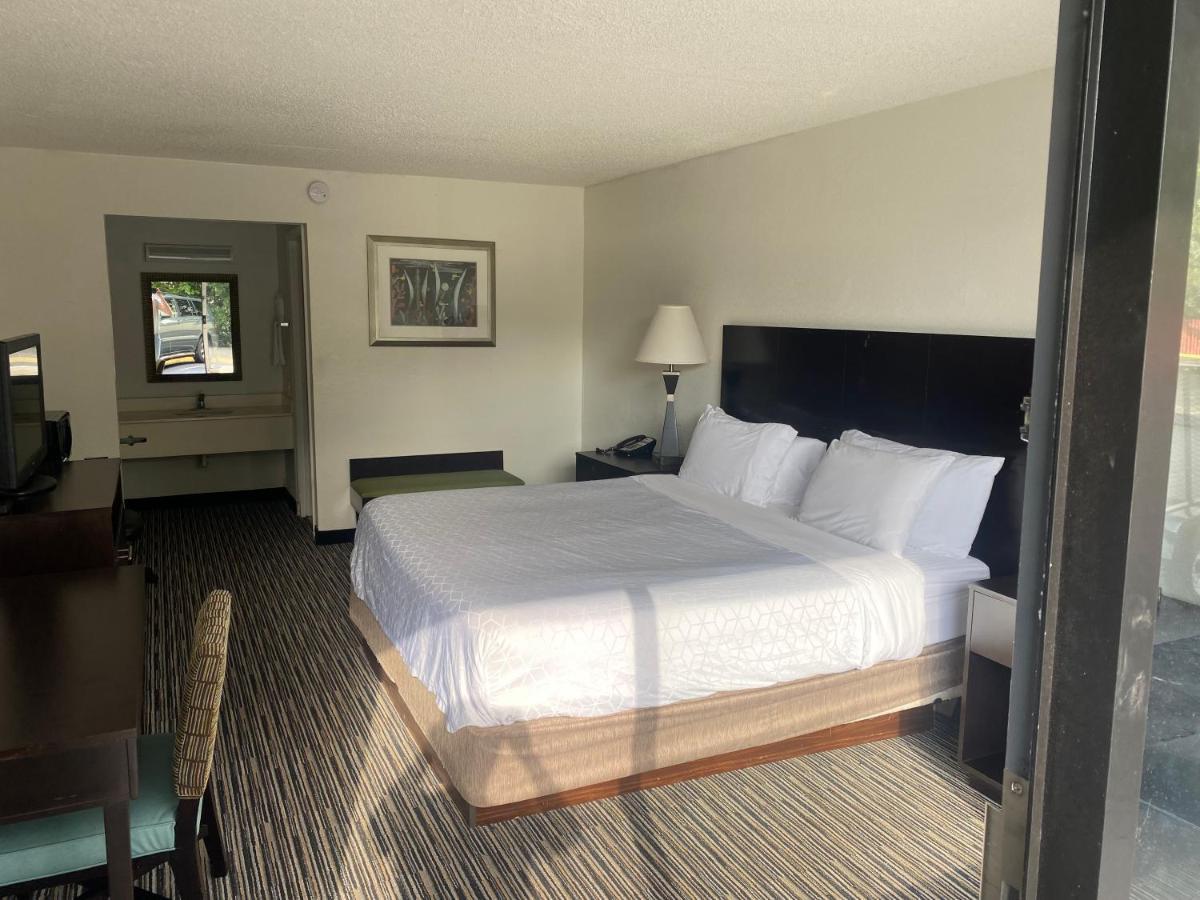 Budgetel Hotel Walterboro Exterior photo