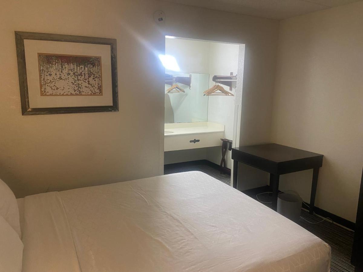Budgetel Hotel Walterboro Exterior photo